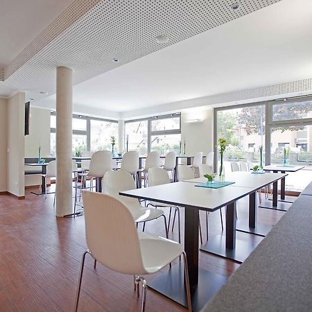 Sebcity Hotel Ellwangen Exteriör bild