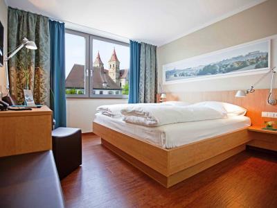 Sebcity Hotel Ellwangen Exteriör bild